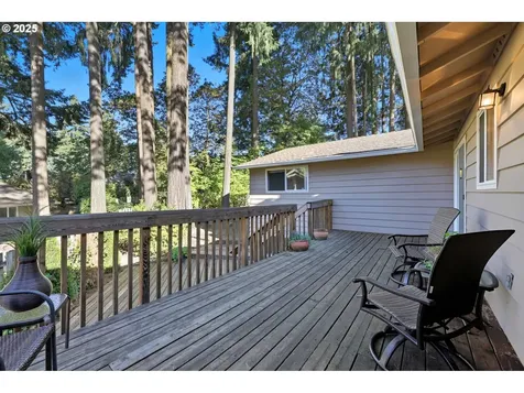 13525 SW Fircrest Court Beaverton OR 97008