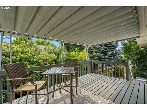 950 SE 18th Avenue Hillsboro OR 97123