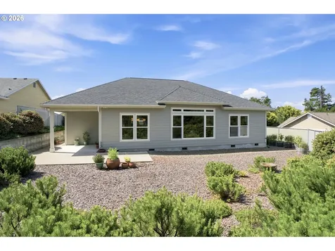 38 Fawn View Lane Florence OR 97439