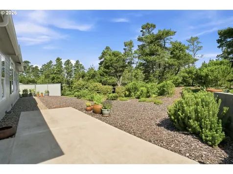 38 Fawn View Lane Florence OR 97439