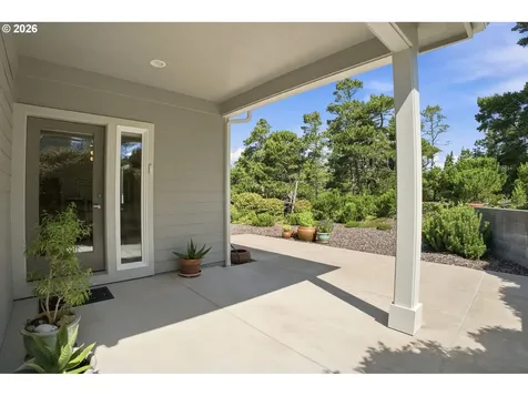 38 Fawn View Lane Florence OR 97439