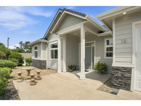 38 Fawn View Lane Florence OR 97439