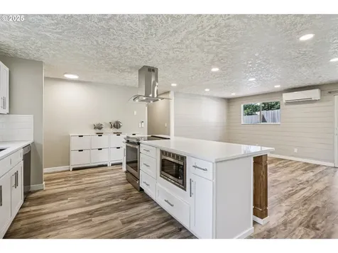 1213 NW Westridge Street Vancouver WA 98665