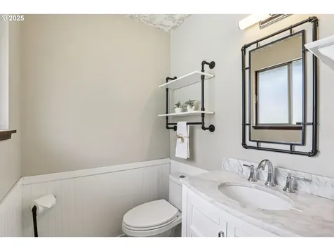 1213 NW Westridge Street Vancouver WA 98665