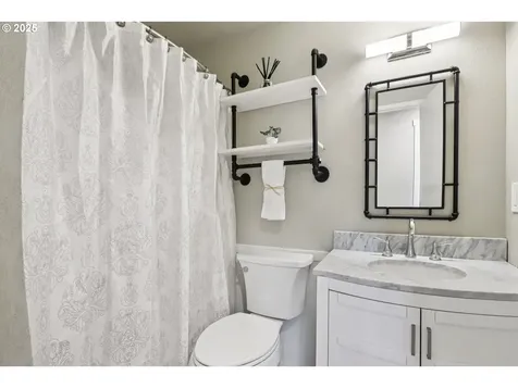 1213 NW Westridge Street Vancouver WA 98665