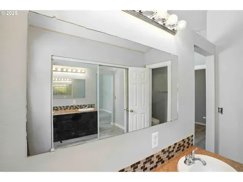 2209 39th Street Washougal WA 98671