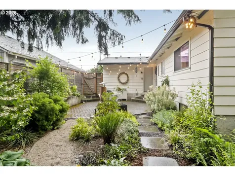 10025 N Jersey Street Portland OR 97203