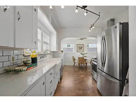 3523 NE 70th Avenue Portland OR 97213