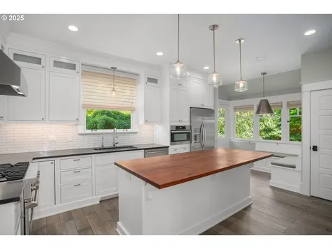 2626 NE 10th Avenue Portland OR 97212