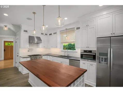 2626 NE 10th Avenue Portland OR 97212
