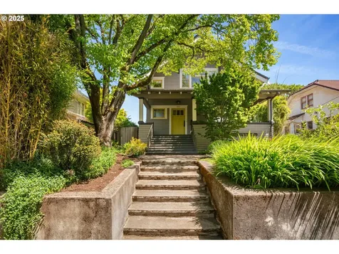 2626 NE 10th Avenue Portland OR 97212