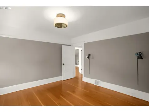 2626 NE 10th Avenue Portland OR 97212