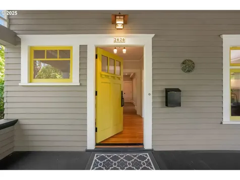 2626 NE 10th Avenue Portland OR 97212