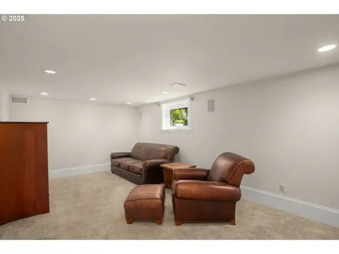 2626 NE 10th Avenue Portland OR 97212