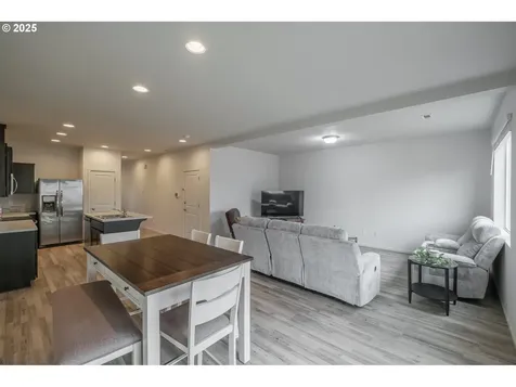 5019 Gemini Avenue NE Salem OR 97305