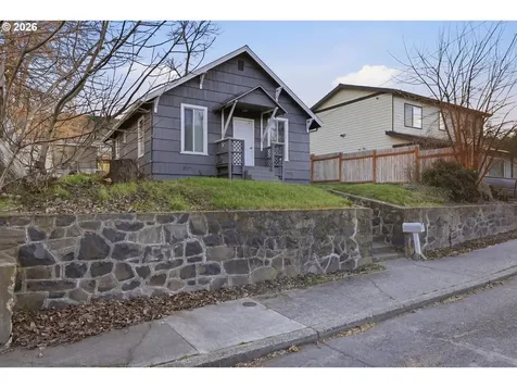 804 E 13th Street The Dalles OR 97058