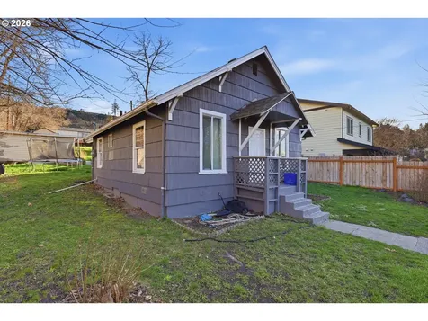 804 E 13th Street The Dalles OR 97058