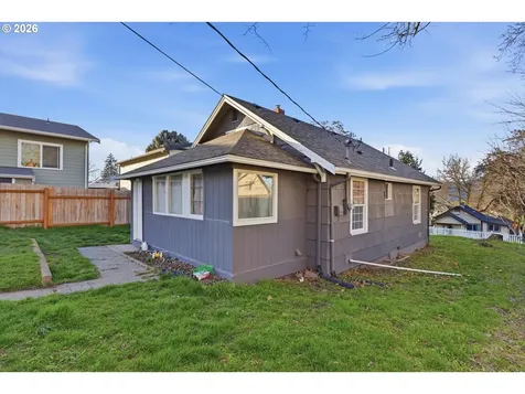 804 E 13th Street The Dalles OR 97058