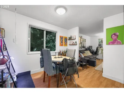 1622 SE Clatsop Street Portland OR 97202