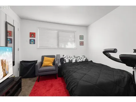 1622 SE Clatsop Street Portland OR 97202