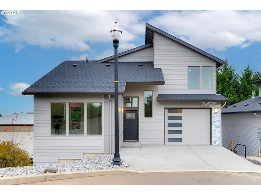 4302 NE 61st Street Vancouver WA 98661