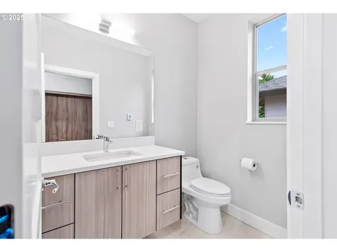 4302 NE 61st Street Vancouver WA 98661