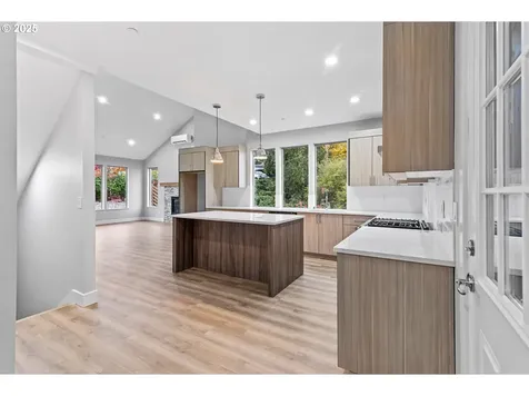 4302 NE 61st Street Vancouver WA 98661