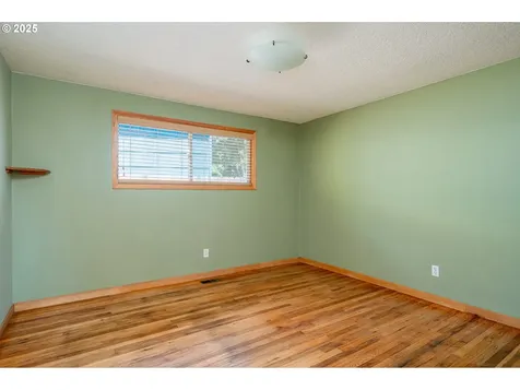 1918 SE 151st Avenue Portland OR 97233