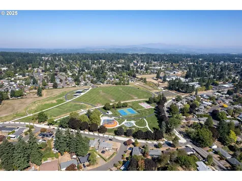 1918 SE 151st Avenue Portland OR 97233