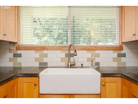 1918 SE 151st Avenue Portland OR 97233