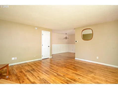 1918 SE 151st Avenue Portland OR 97233