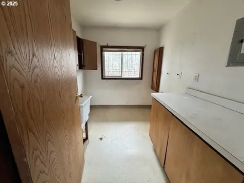 5235 NE 25th Avenue Portland OR 97211