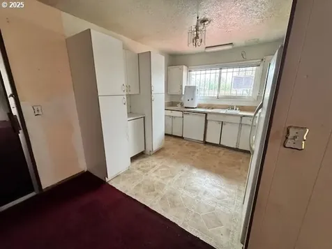 5235 NE 25th Avenue Portland OR 97211