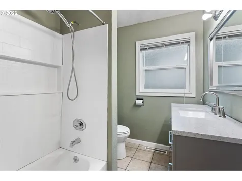 5918 SE 84th Avenue Portland OR 97266
