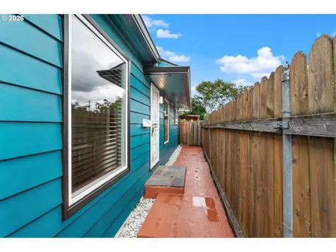 5918 SE 84th Avenue Portland OR 97266
