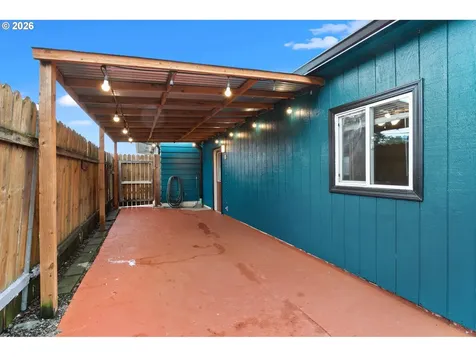 5918 SE 84th Avenue Portland OR 97266
