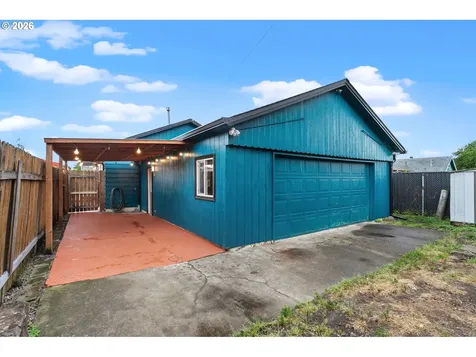 5918 SE 84th Avenue Portland OR 97266