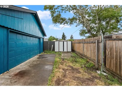 5918 SE 84th Avenue Portland OR 97266