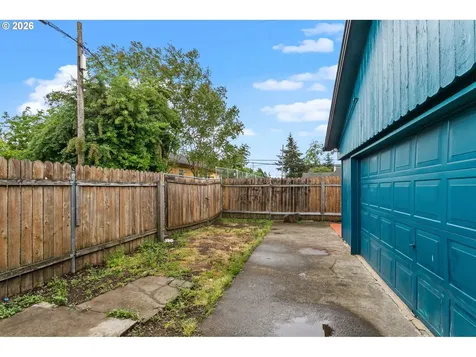 5918 SE 84th Avenue Portland OR 97266