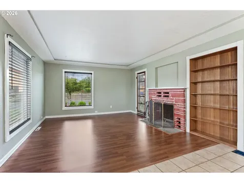 5918 SE 84th Avenue Portland OR 97266