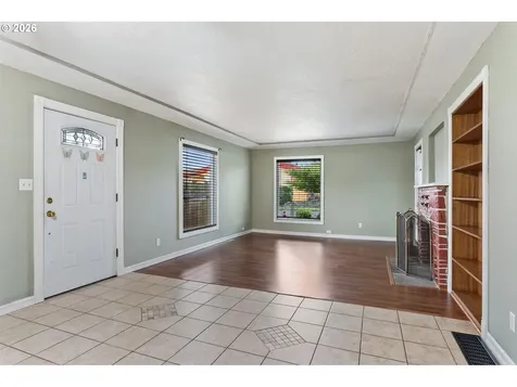 5918 SE 84th Avenue Portland OR 97266