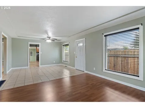 5918 SE 84th Avenue Portland OR 97266