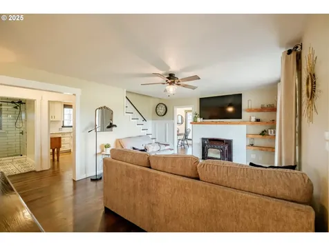 37929 Kelly Road Scio OR 97374