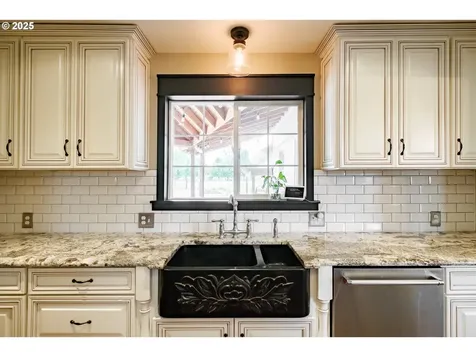 37929 Kelly Road Scio OR 97374
