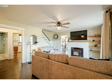 37929 Kelly Road Scio OR 97374