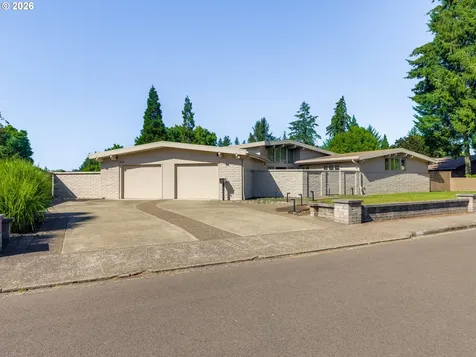 2035 NW Saint Andrews Drive Mcminnville OR 97128