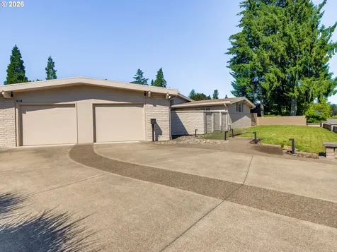 2035 NW Saint Andrews Drive Mcminnville OR 97128