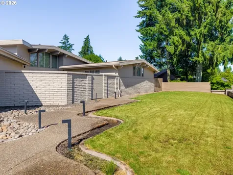 2035 NW Saint Andrews Drive Mcminnville OR 97128