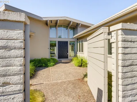 2035 NW Saint Andrews Drive Mcminnville OR 97128