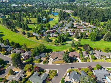 2035 NW Saint Andrews Drive Mcminnville OR 97128